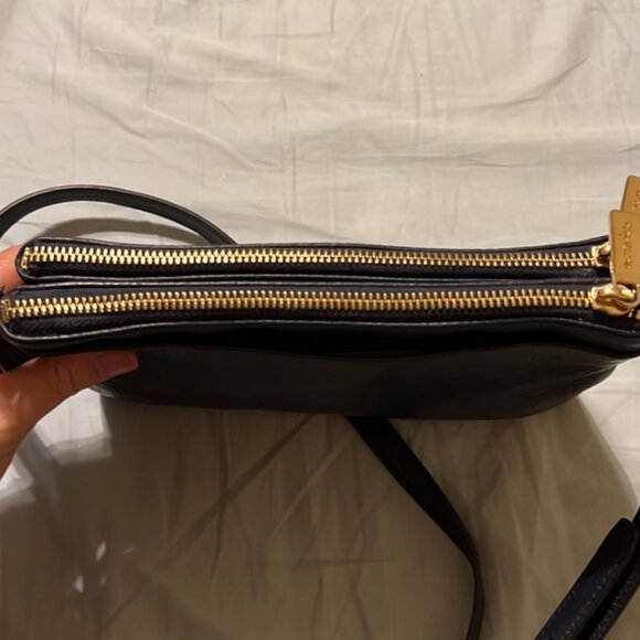 Navy blue lightweight small Michael kors crossbody or shoulder bag - Picture 2 of 10